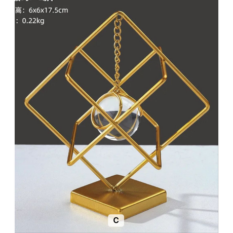 Decorative Centerpiece with Pendulum