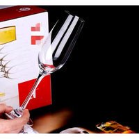 Durable Quality: Made from sturdy glass, enhancing both clarity and durability. Perfect for Celebrations: A set of 6, ideal for toasting at gatherings, parties, and special events. Tableware Stemware