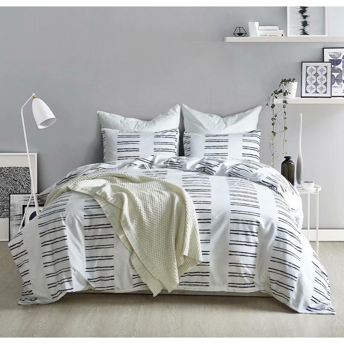 Extra King Size 7 ft x 8 ft Duvet Cover Set |Soft Cotton Blend Fabric, Includes 2 Pillowcases | Ideal For Master Bedrooms and Large Beds
