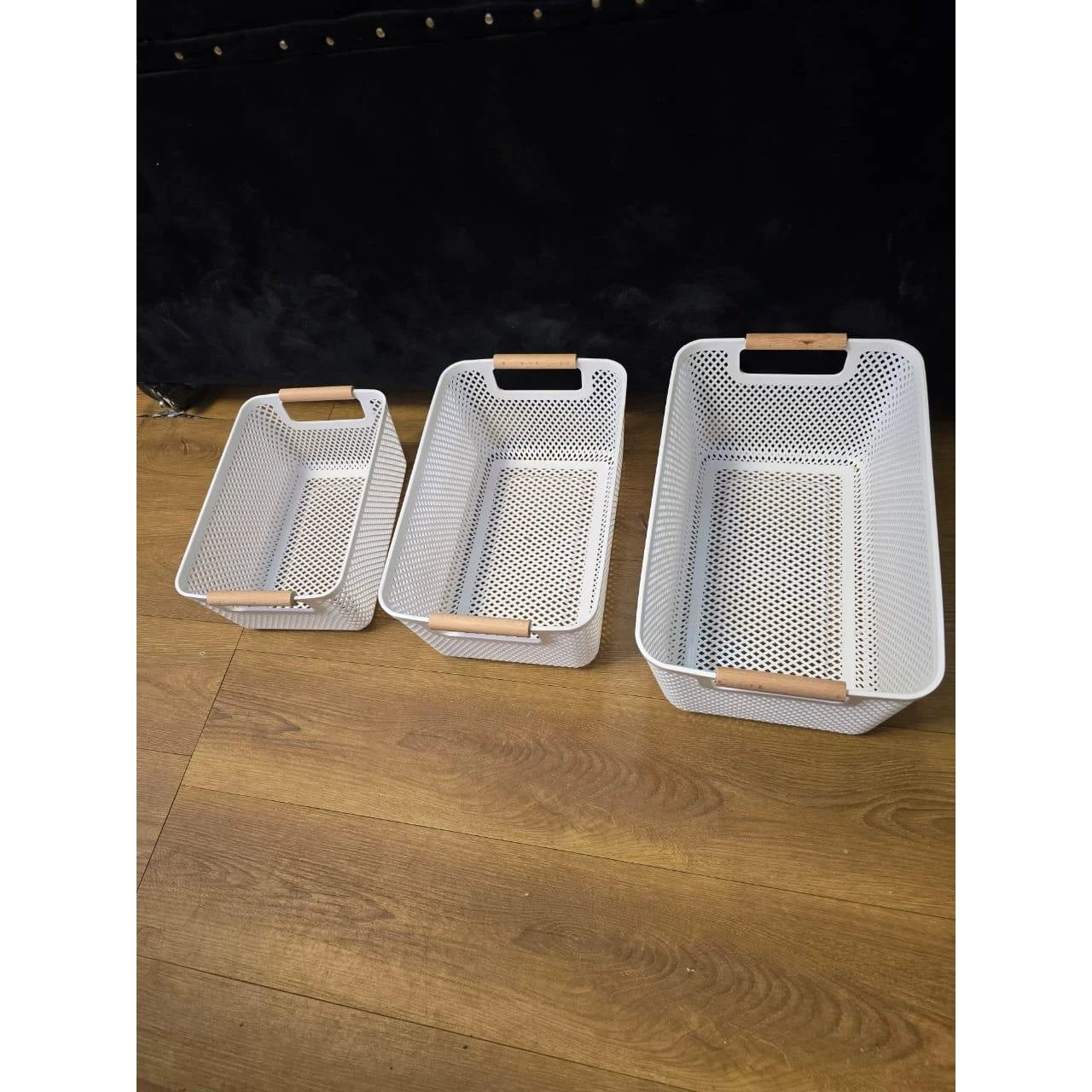 Extra-Large Mesh Plastic Storage Baskets with Bamboo Handles Home organizer Household Storage Containers