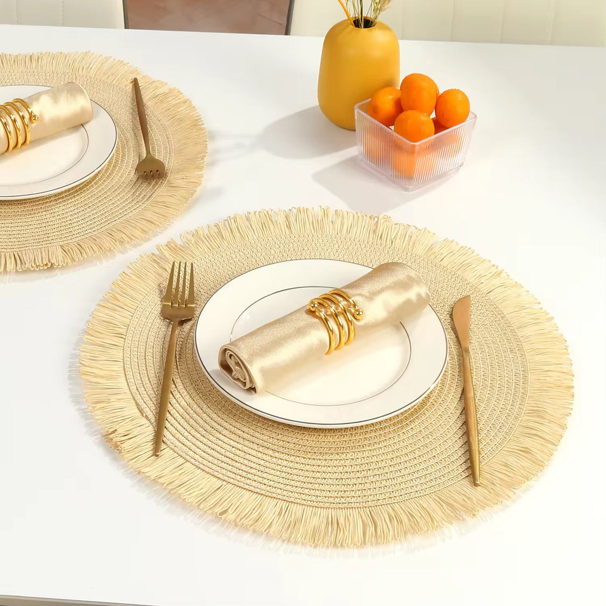 6-Piece Woven Round Placemats – High-Quality Heat-Resistant Table Mats (38cm, Beige & Brown)