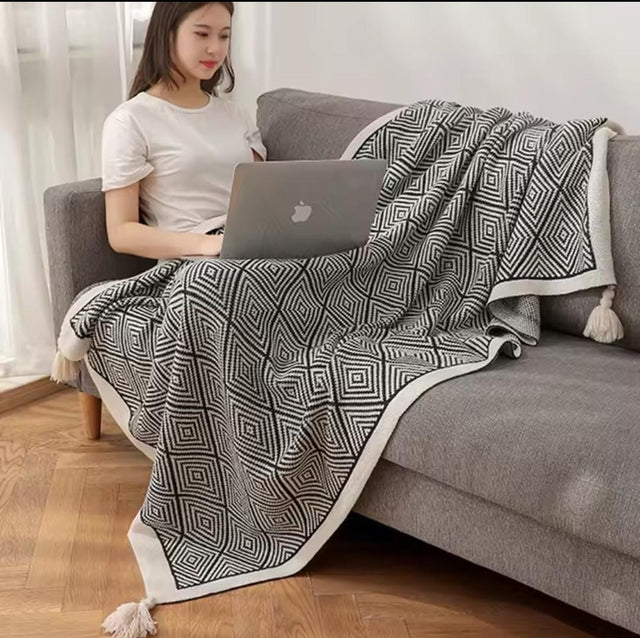 Bohemian Knitted Throw Blanket with Tassels – 150x200cm | Soft Sofa & Bed Cover
