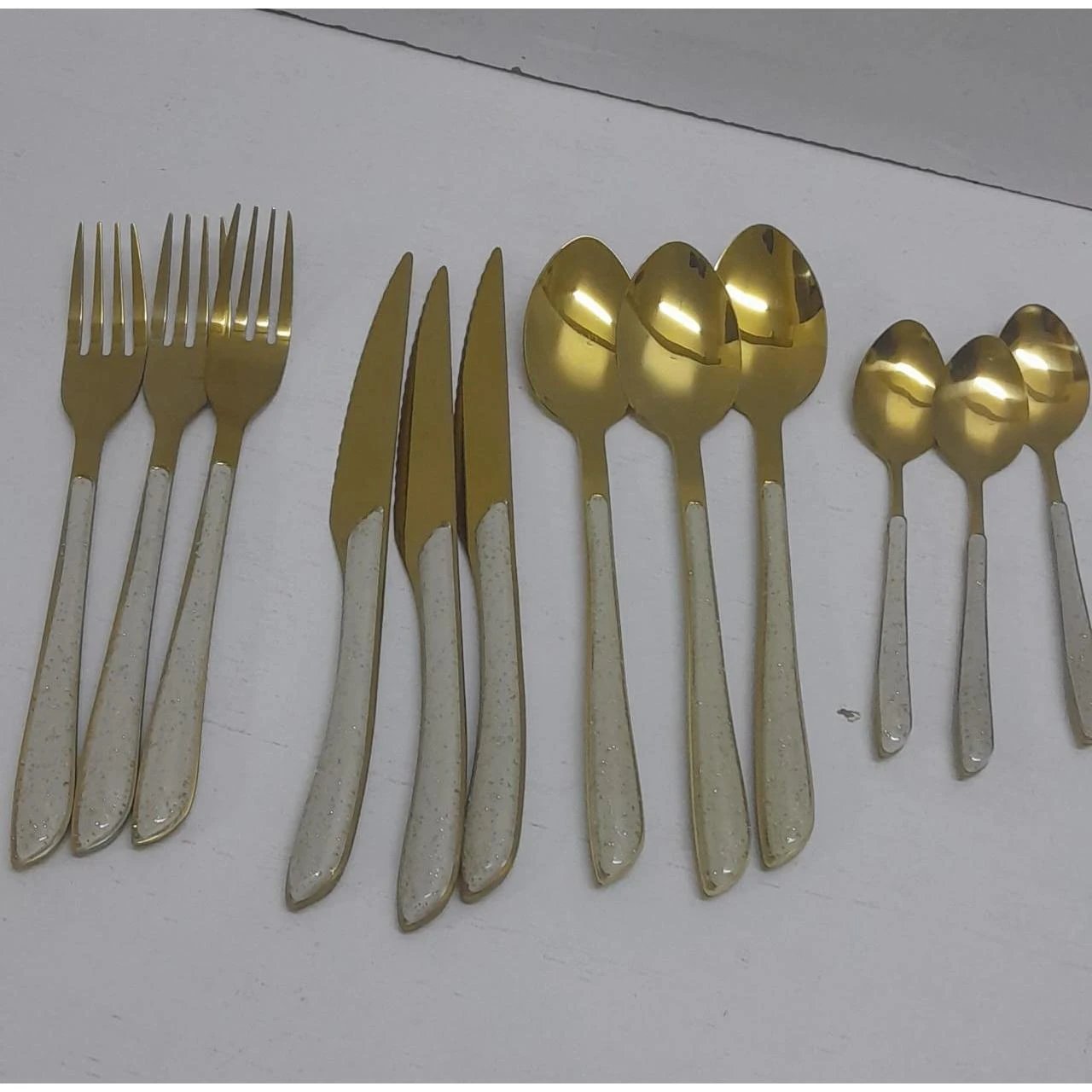 Heavy Duty 24pcs Dining Cutlery Set – Gold Finish Kitchen utensils Kitchen Utensil Sets