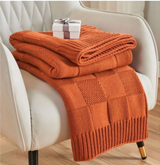 Knitted Throw Blanket 130x160cm Made of Soft Acrylic Fibers – Cozy & Stylish Home Decor