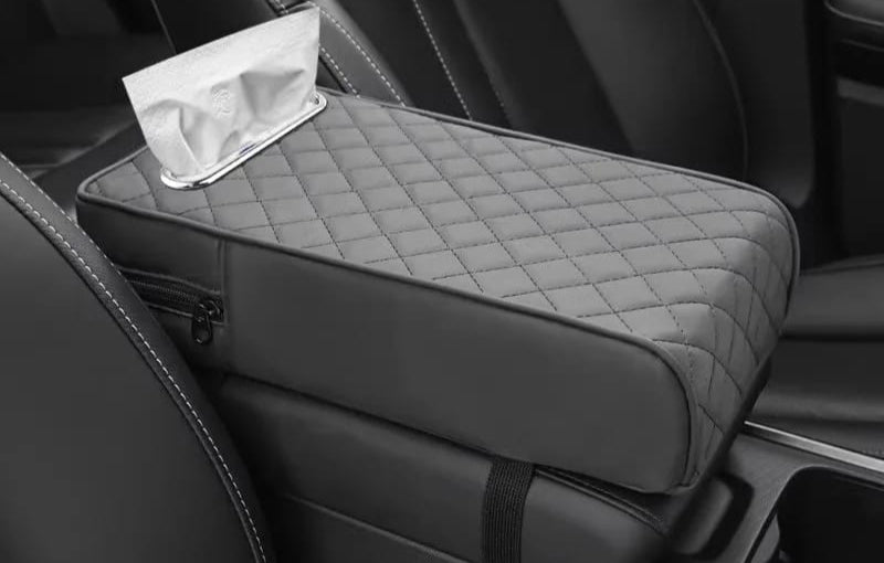 Furaha Finds Car Armrest with Tissue Storage