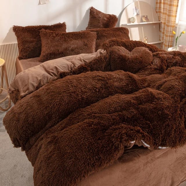6 Piece Luxury Velvet Plush Fluffy Duvet Set Soft Fleece Bedding with Pillowcases & Bedsheet
