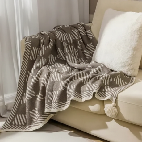 Nordic Bohemian Knitted Throw Blanket with Tassels