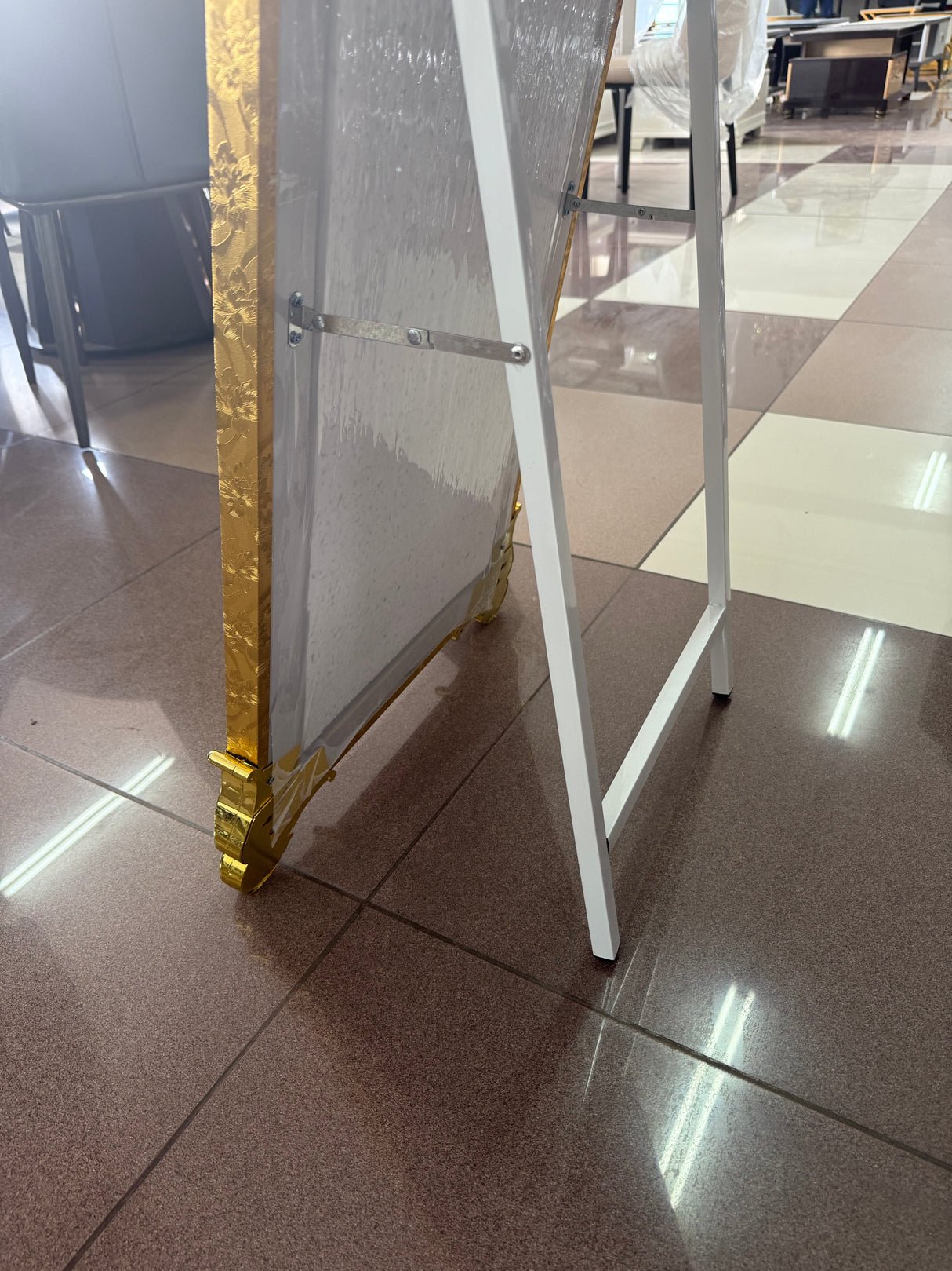 European Style Full-Length Gold Dressing Mirror – Free Standing (170x46cm)