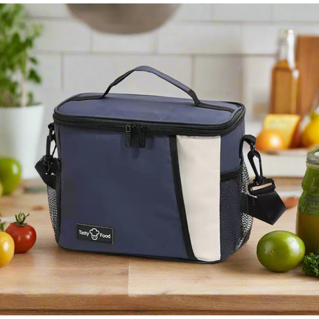Insulated Lunch Bag Keeps Food Hot or Cold On the Go.