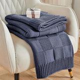 Knitted Throw Blanket 130x160cm Made of Soft Acrylic Fibers – Cozy & Stylish Home Decor