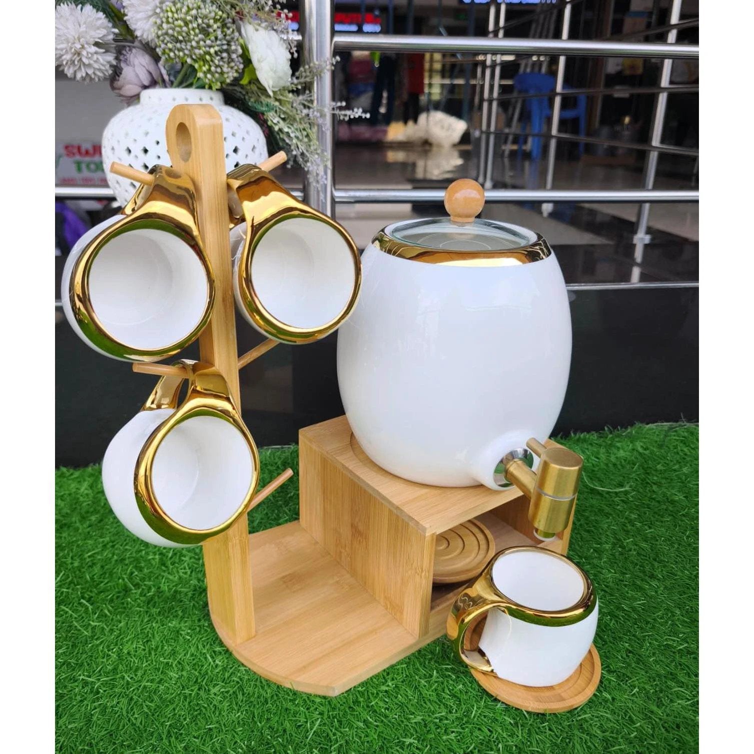 Luxurious Tea Set with Bamboo Holder, Bamboo Tray, 6 Cups and Kettle with Tap Drinkware Tea Sets