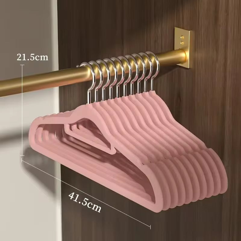 Luxury Velvet Anti-Slip Clothes Hangers – 10pcs with Silver Hook (41.5cm)