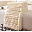 Luxury Velvet Fleece Blanket 200 x 150cm for Warmth and Comfort