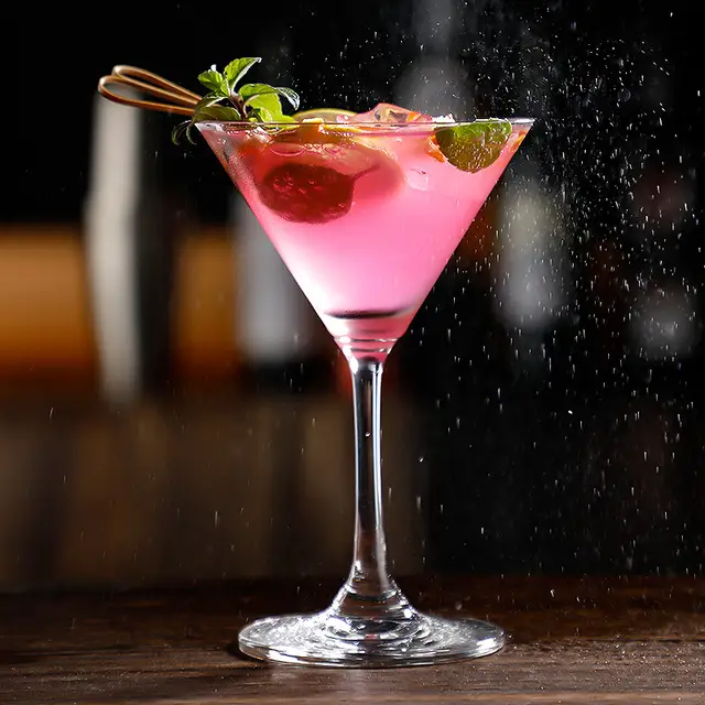 Martini Cocktail Glasses | 4 Piece Set, 300 ml Capacity (16cm) | Made in Germany Cocktail Martini Glasses