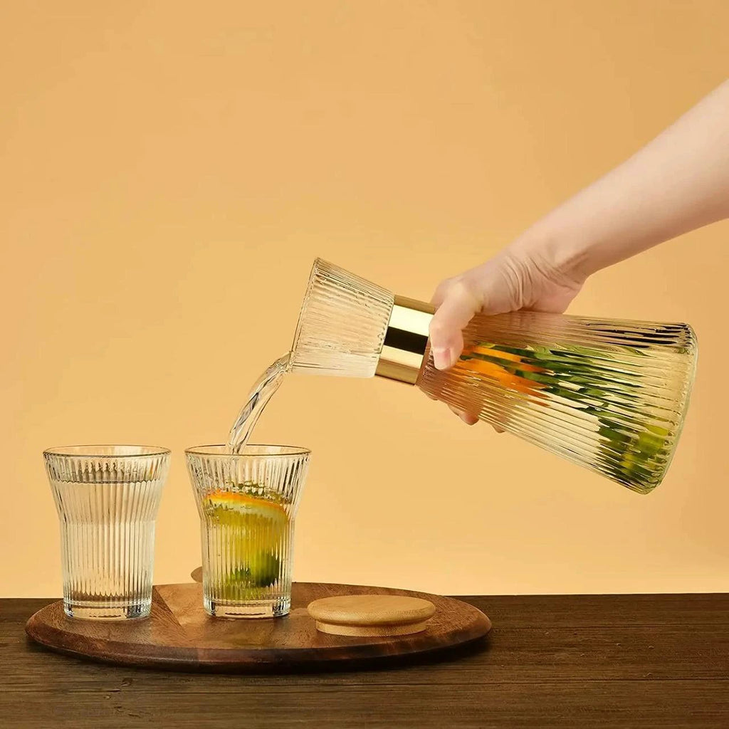 Origami Drinkware Textured Glass Carafe Elegant Bedside Water Serving Carafe with Bamboo Lid