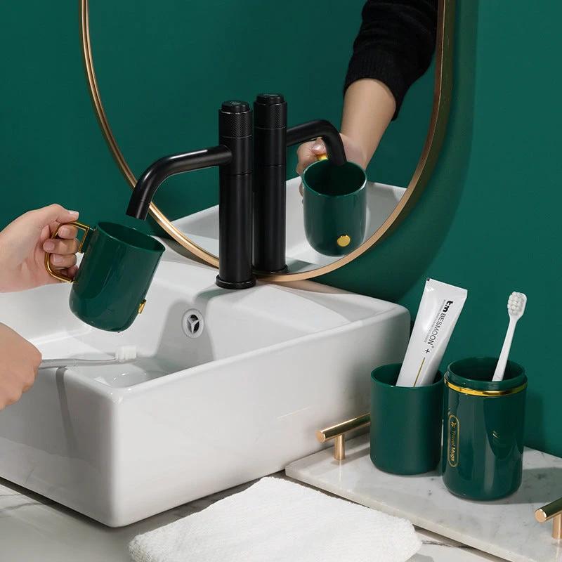 Portable Travel Toothbrush Storage Case with Dual Cups – Compact Oral Care Set for Business Trips Bathroom Storage Toothbrush Covers