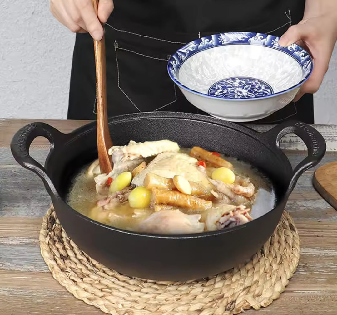 Pre Seasoned Pure Cast Iron Flat Bottom Wok with Wooden Lid 27cm Double Handles.- Furaha Finds Kenya