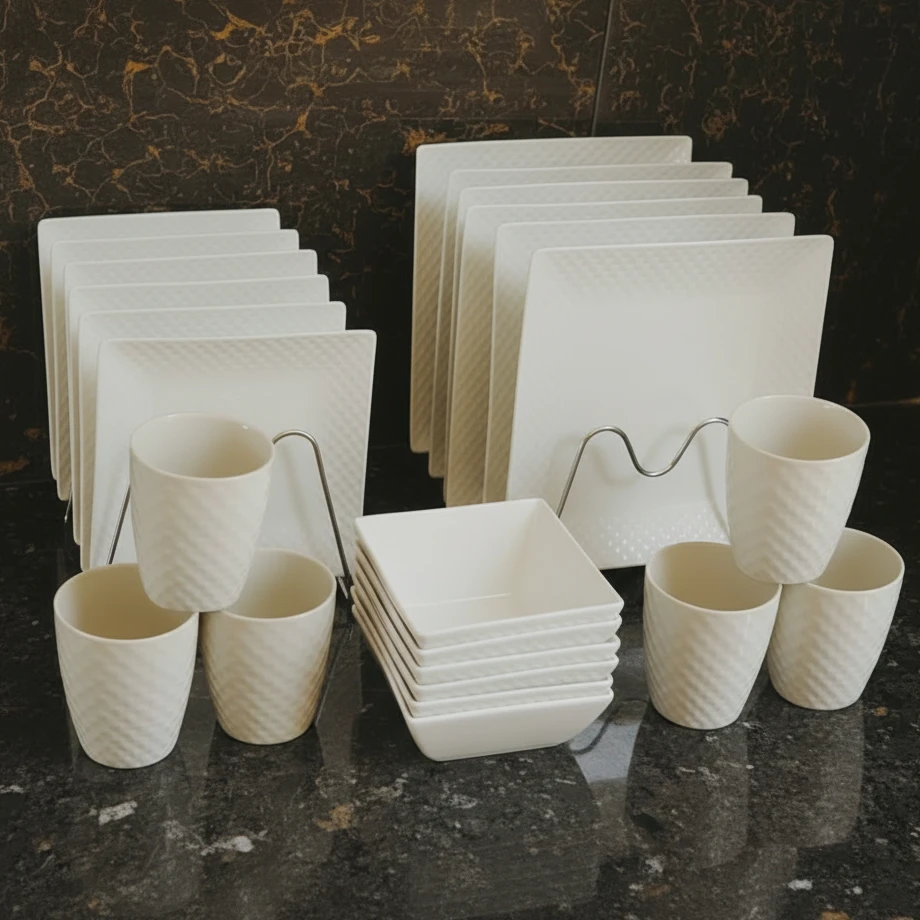 24 Piece White Square Dinnerset with Gold Accents Kitchen & Dining Dinnerware Sets