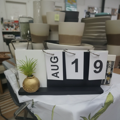 Table Top Decor Date Stand Calendar Desk Organizer Home & Garden Desk Calendars