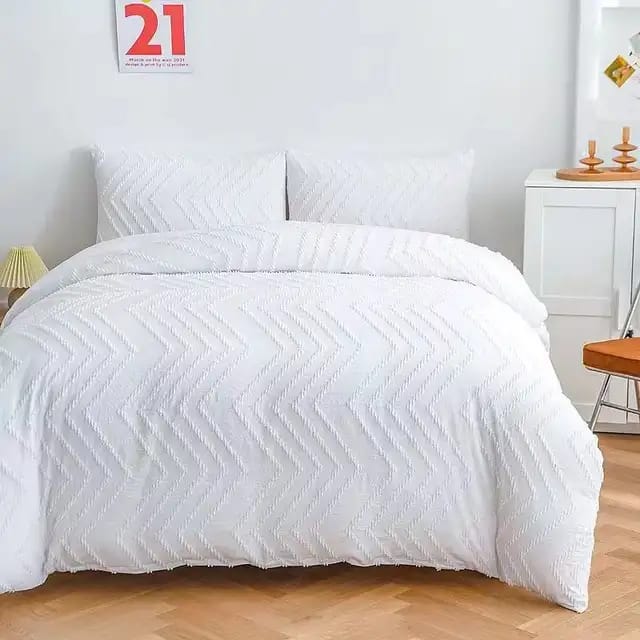 White Duvet Cover Set | 220x240 cm, 6x6 & 6x7 Sizes | Includes Duvet Cover, Bedsheet & Pillowcases