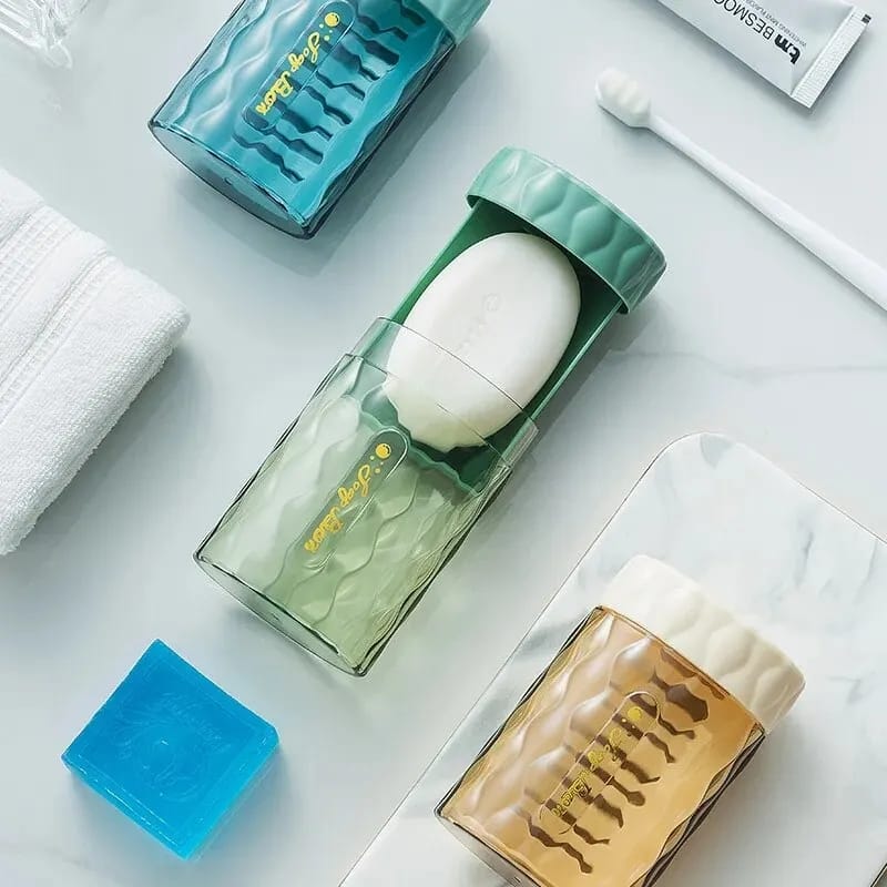 Furaha Finds Transparent Travelling Soap Dish Container with easy drainage. Thickened, impact-resistant, and compact for travel, gym, and home use