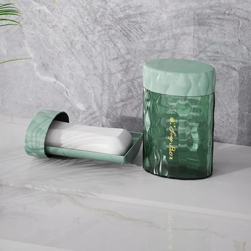 Furaha Finds Transparent Travelling Soap Dish Container with easy drainage. Thickened, impact-resistant, and compact for travel, gym, and home use