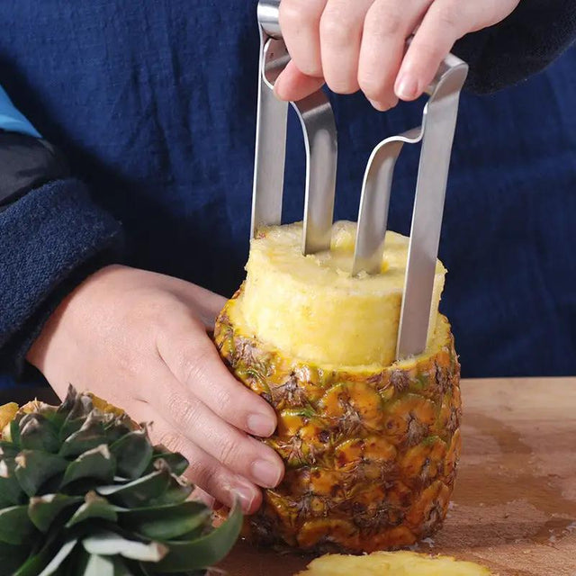 Stainless Steel Pineapple Corer & Slicer Kitchen & Dining Food Corers
