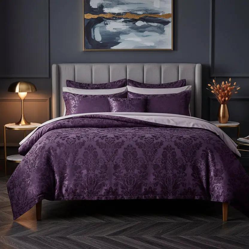 Silk Duvet Set – 6x7 with Fleece Bedsheet & 4 Pillowcases Bedding Bedding Sets