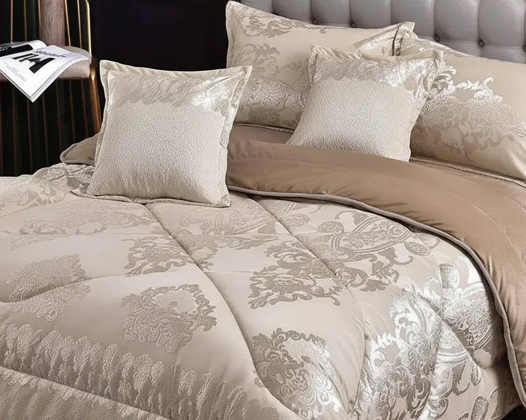 Silk Duvet Set – 6x7 with Fleece Bedsheet & 4 Pillowcases Bedding Bedding Sets