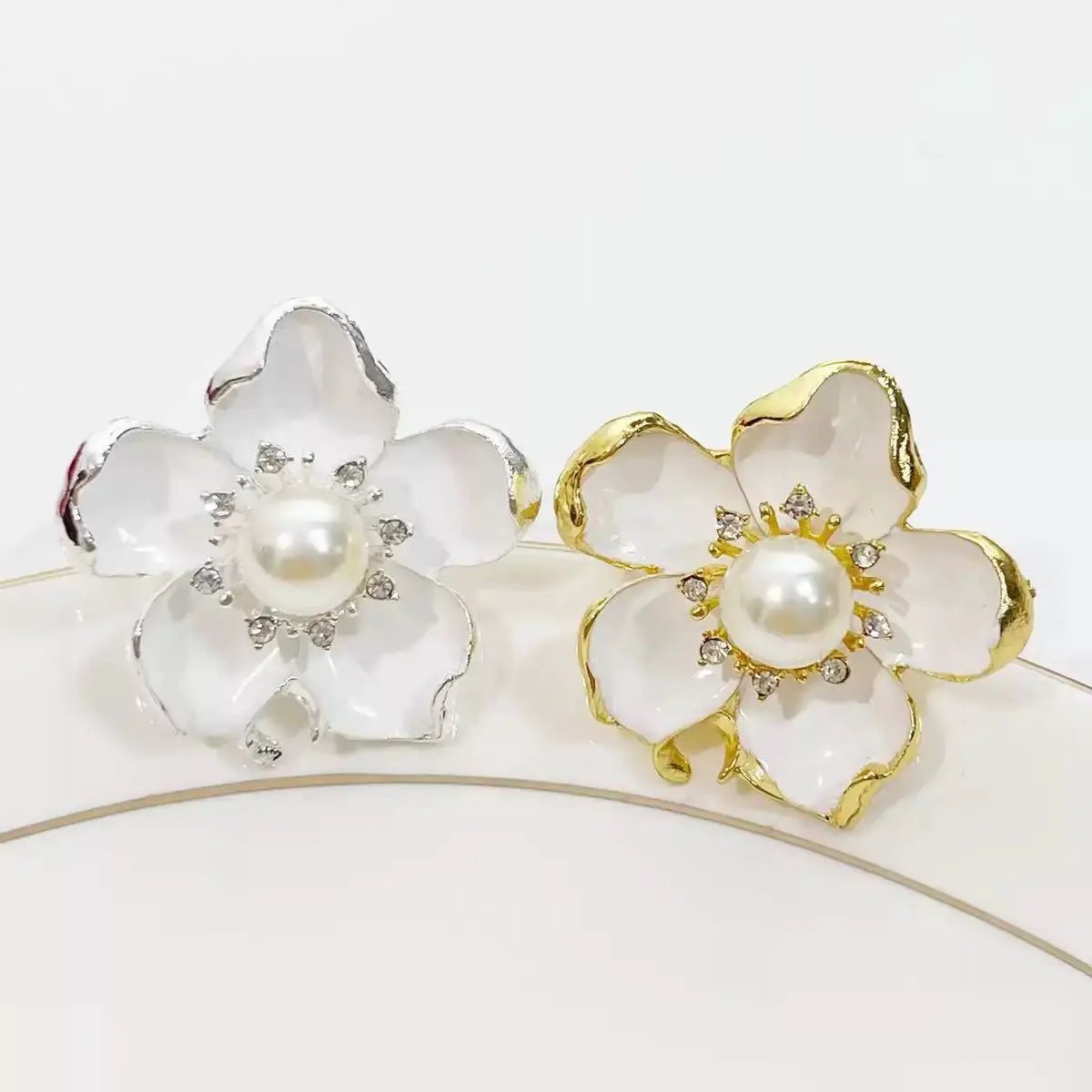 Luxurious Napkin Rings – Set of 6 Napkin Rings