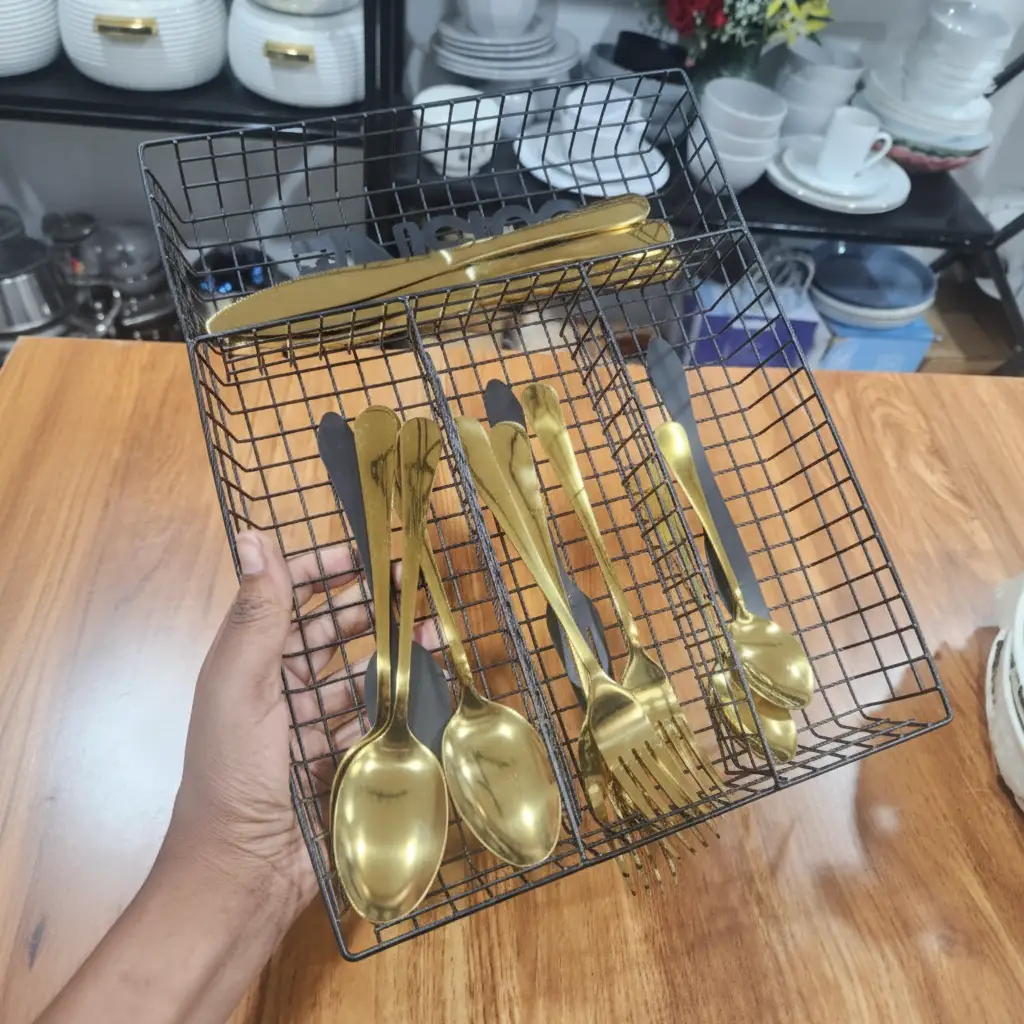 CUISINE Wire Mesh 4-Compartment Cutlery Drawer Organiser Gold Black 25x25x8cm Kitchen & Dining Flatware Trays