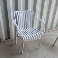 Slatted plastic Outdoor Armchair with Curved Frame and Armrests White Indoor Outdoor Home & Garden Outdoor Chairs