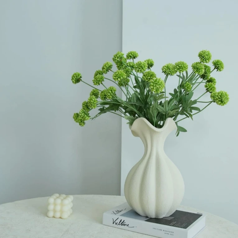 French High-End Retro Art White Petal Shaped Ceramic Vase Home & Garden Vases