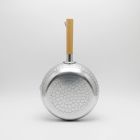 22cm 3L Hammered Aluminium Milk Snow Sufuria Pan Wooden Handle Pour Spout Honeycomb Texture Cookware Kitchen & Dining Stock Pots
