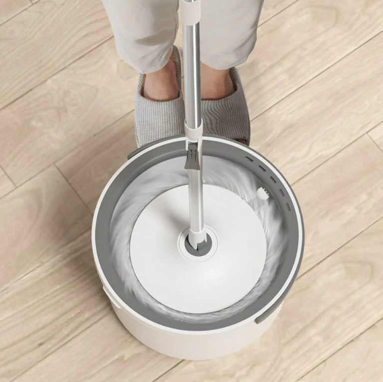 Hand-Free 360° Spin Mop with Bucket and Microfiber Head Home & Garden Mops