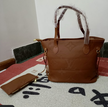 LV Tote Bag Monogram Embossed Smart Casual with Pouch and Zip 41x17x29cm