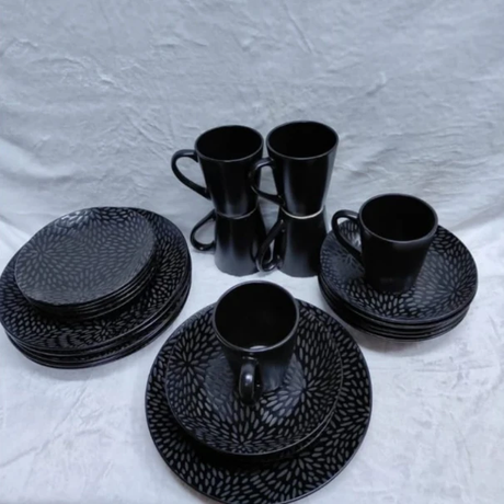 24-Piece Black Textured Dinner Set - Complete Tableware Kitchen & Dining Dinnerware Sets