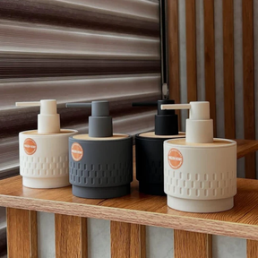 Bamboo Luxury Lotion Pump Dispenser with Textured Design Home & Garden Soap & Lotion Dispensers