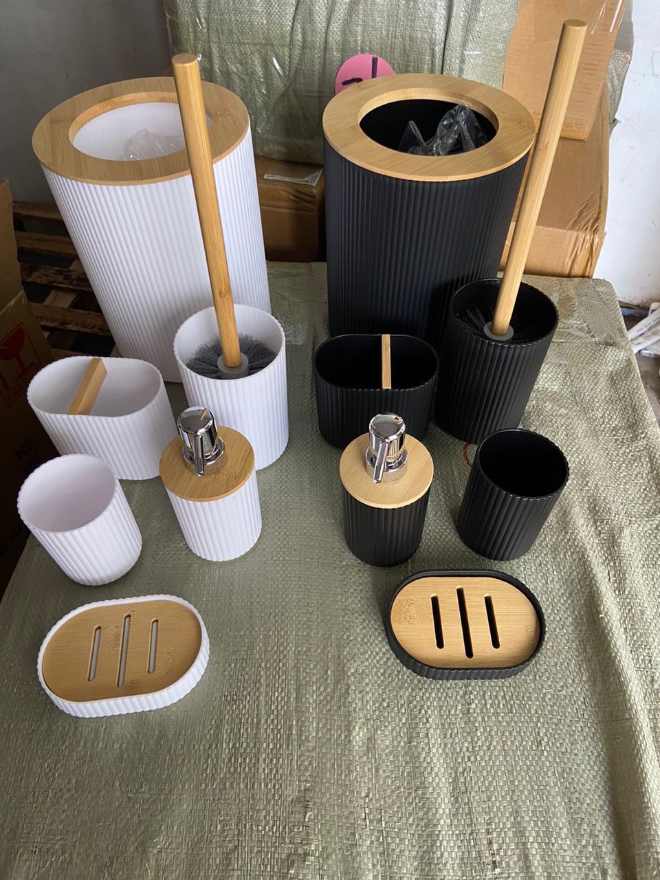 6pcs Bathroom Accessories Set – Elegant White & Black Design with Soap Dispenser and Trash Can