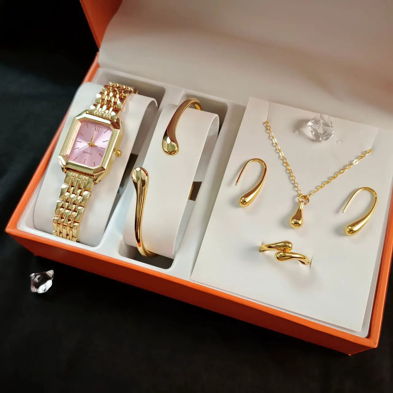 Ladies Gold Watch & Jewellery Gift Set Gift set Jewelry Sets