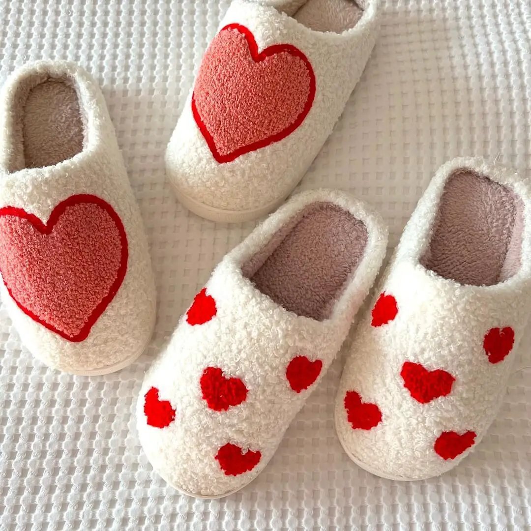 Heart Print Cozy Indoor Slippers Slippers