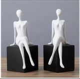 Decorative Sitting Figure Model Bookend Modern Art Craft for Living Room or Bedroom
