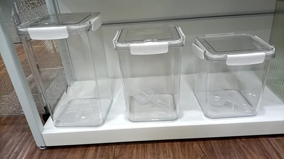 Airtight Acrylic Food Storage Containers with Scoop