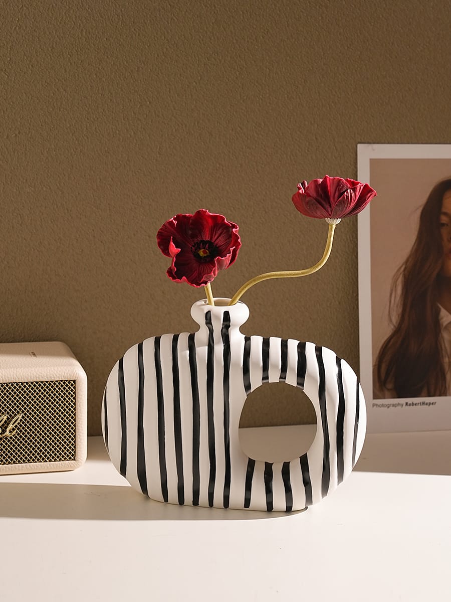 Ceramic Stripped Vase Set – Modern Decorative Design