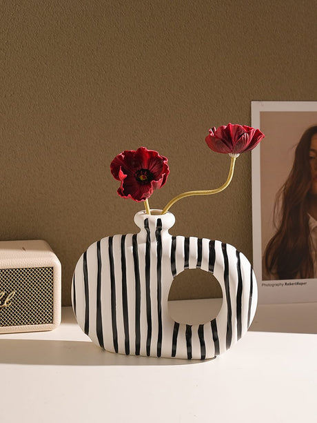 Ceramic Stripped Vase Set – Modern Decorative Design