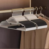 Non-Slip Plastic Clothes Hangers (10 pcs) Hangers Hangers