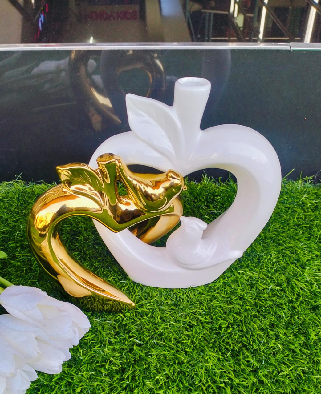 Luxurious Ceramic Vases Unique and Elegant