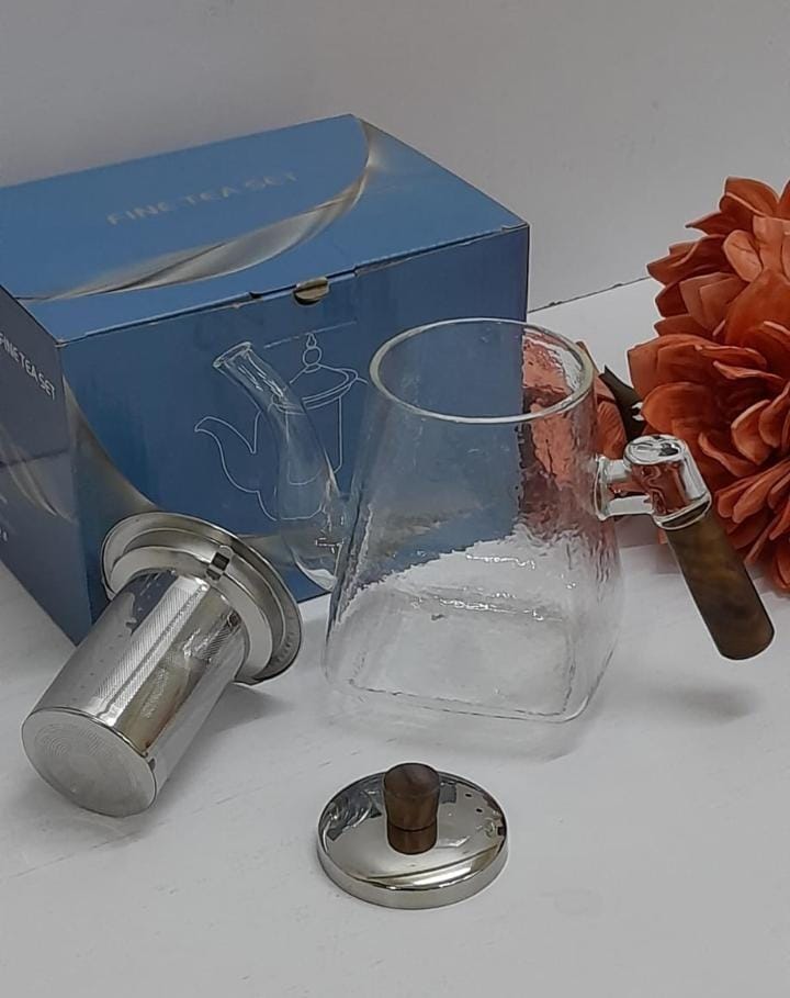 Classy Frosted Borosilicate Glass Tea Pot with Bamboo Handle 1000ml Capacity