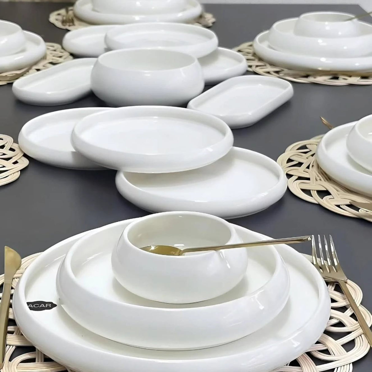 Premium Elegant 24pc Dinner Set Ceramic Tableware Dinner set Dinnerware Sets