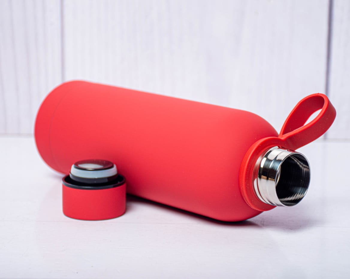 Skin Feel Stainless Steel Thermal Flask 500ml – Keeps Drinks Hot and Cold- Furaha Finds Kenya